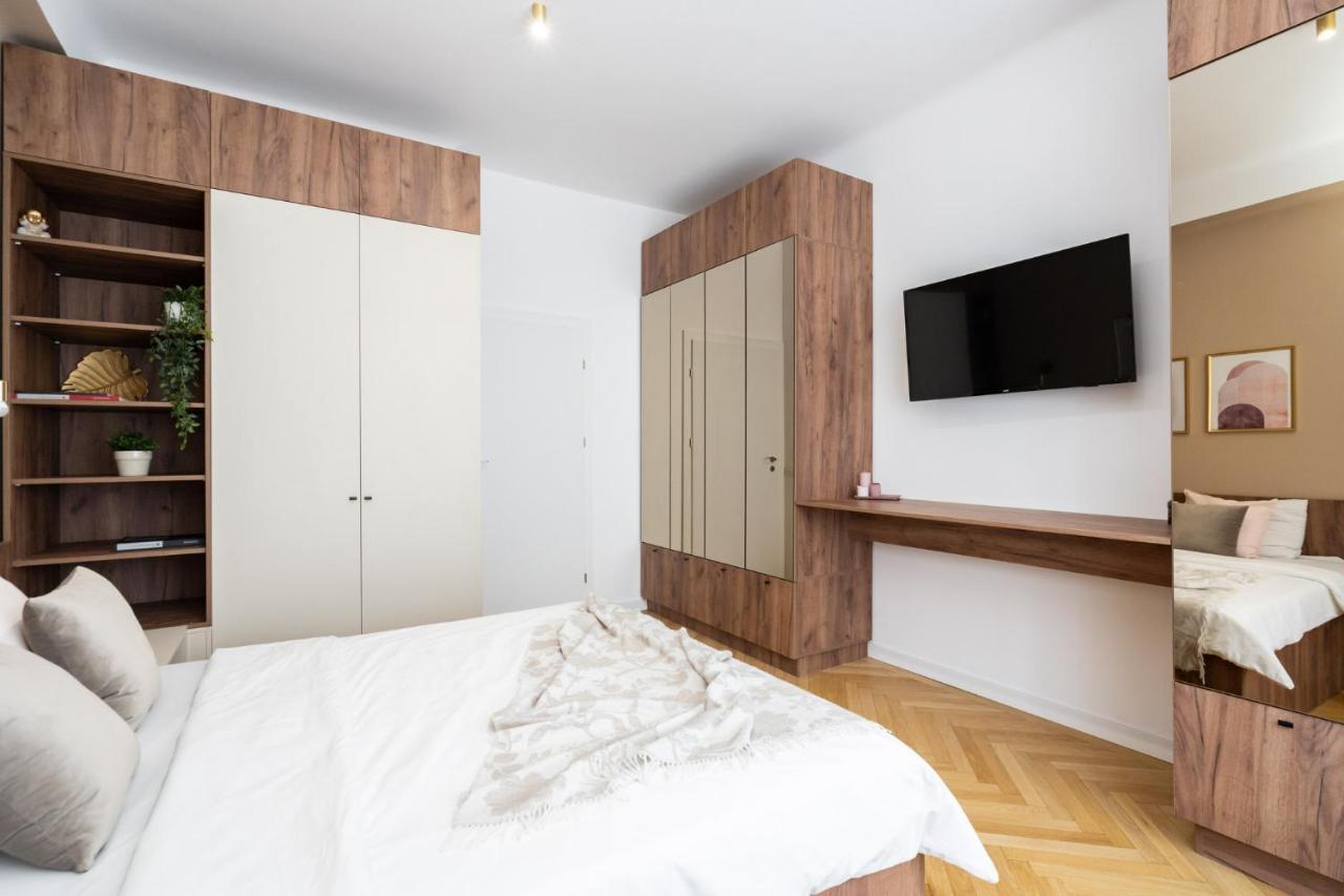 Old Town Bucharest, Luxury 2 Bedrooms Apartment Екстериор снимка