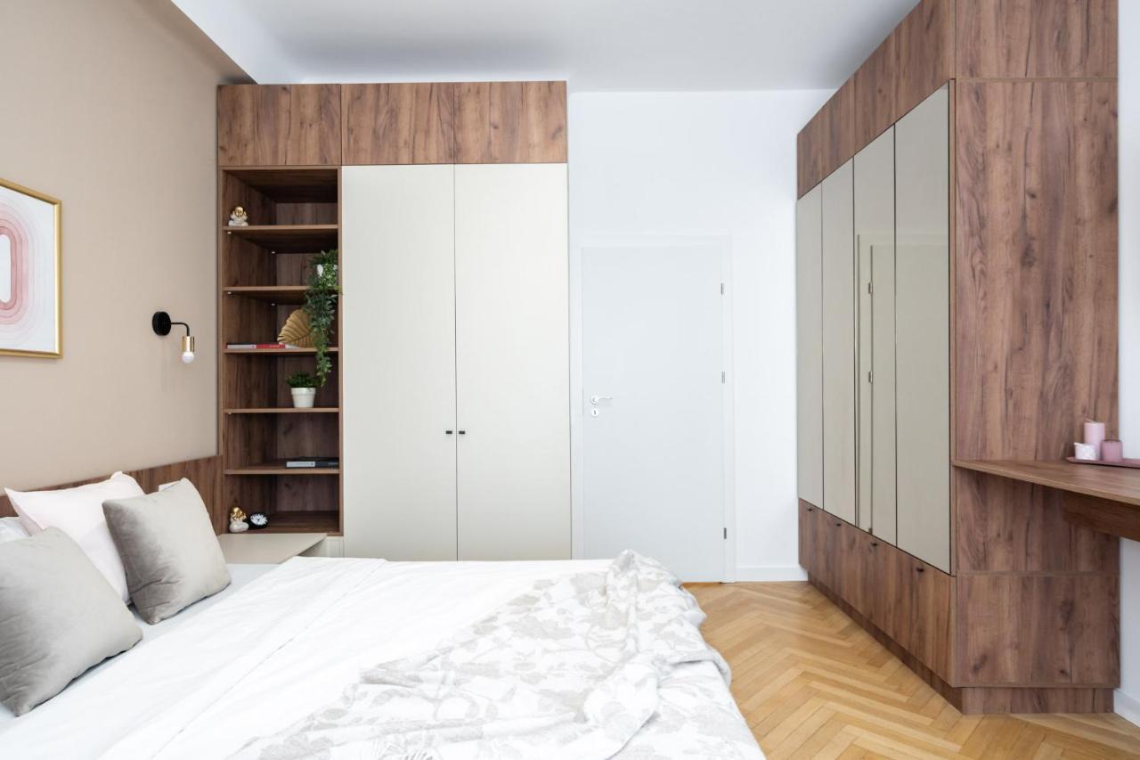 Old Town Bucharest, Luxury 2 Bedrooms Apartment Екстериор снимка