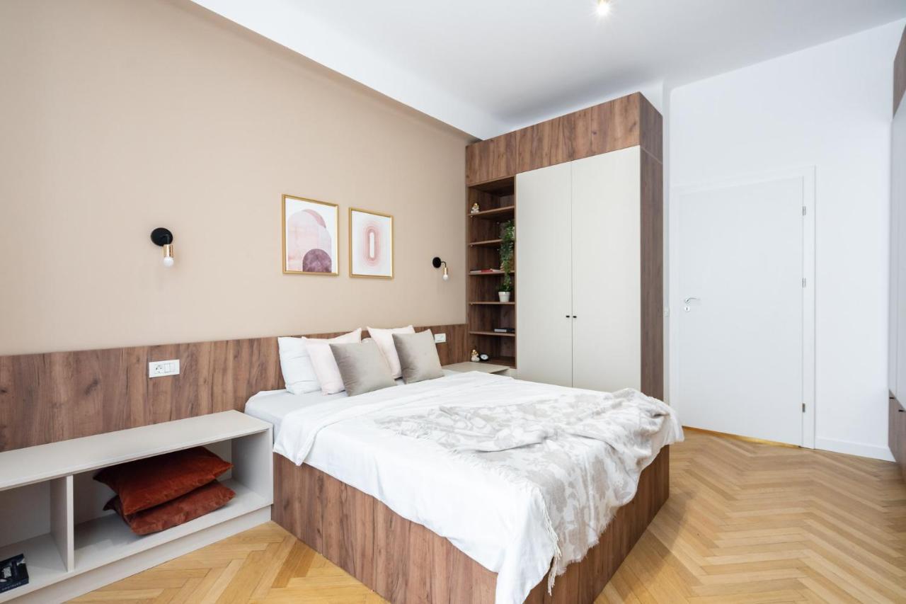 Old Town Bucharest, Luxury 2 Bedrooms Apartment Екстериор снимка